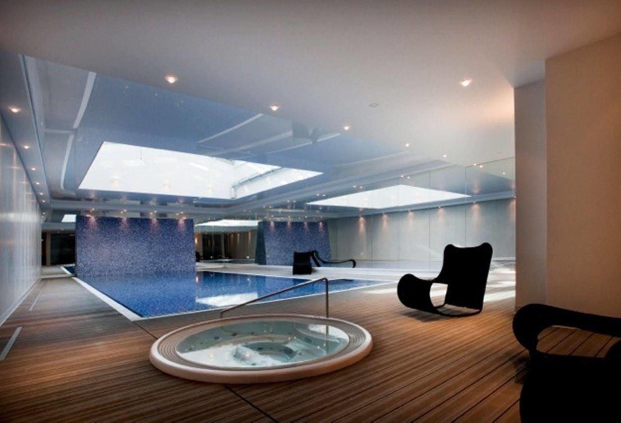 Waterlane Pool & Gym Apartments Gdańsk Exteriör bild